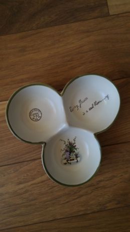 Свещници, свещи, чаши, купички, фигурки и украси