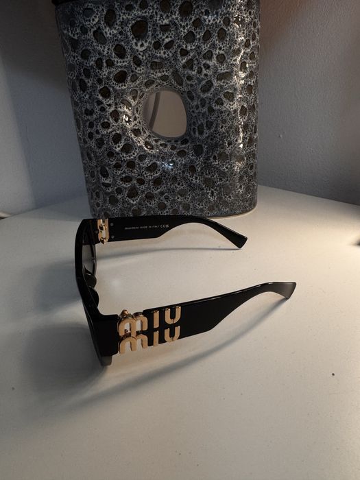 ochelari de soare miu miu