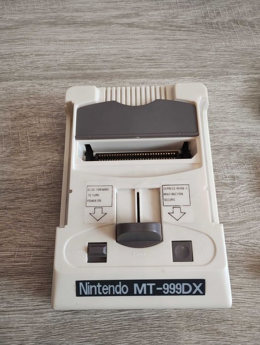Nintendo MT-999DX игрова конзола