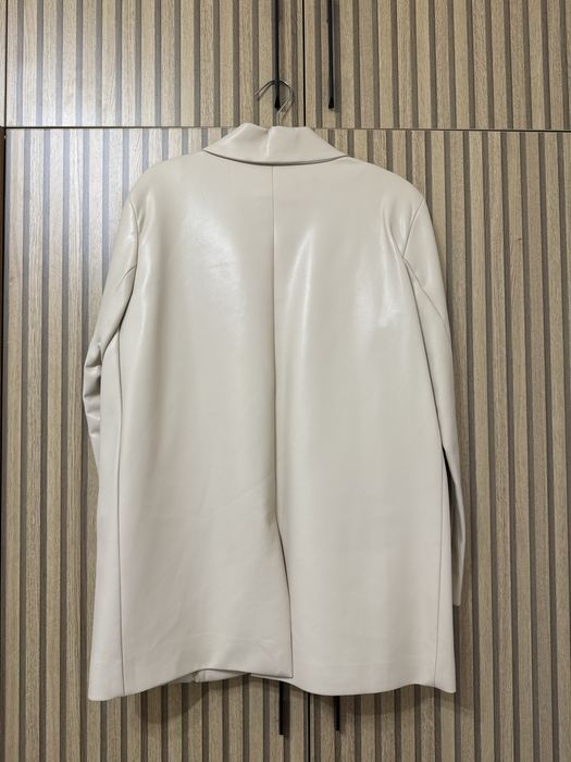 Пиджак из эко-кожи