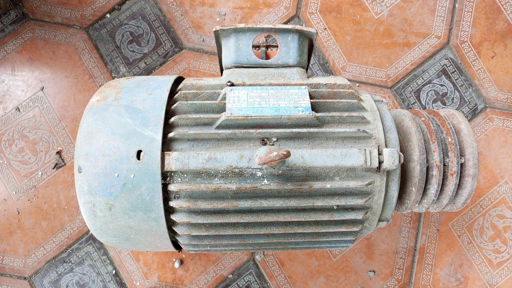 Мотор сотилади яхши ишлайти