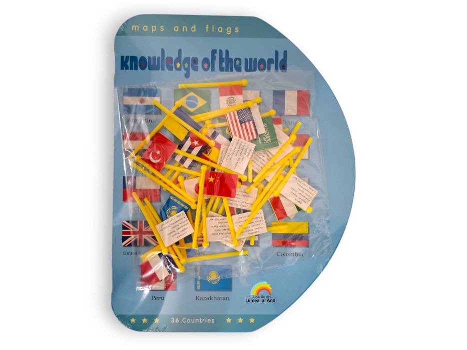 Harta Lumii din lemn cu 36 steaguri