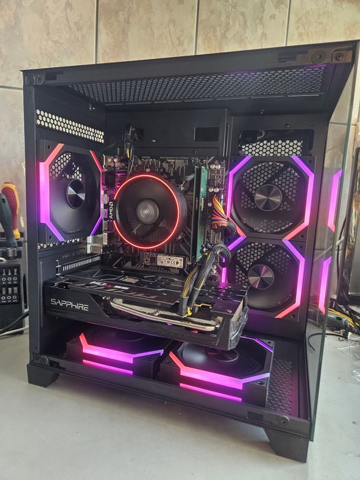 Unitate PC Gaming Ryzen 5 3600 video 8GB RX 5700 16GB RAM M2