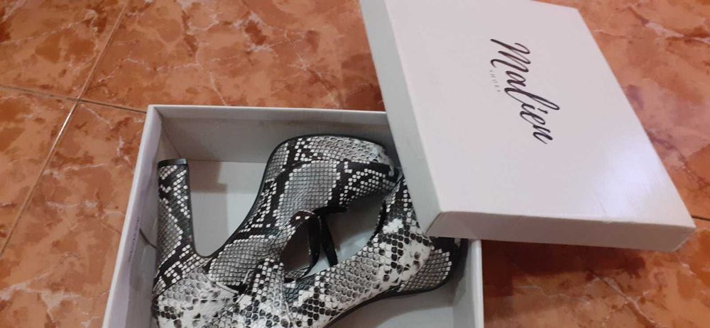 Дамски токчета - 36 номер