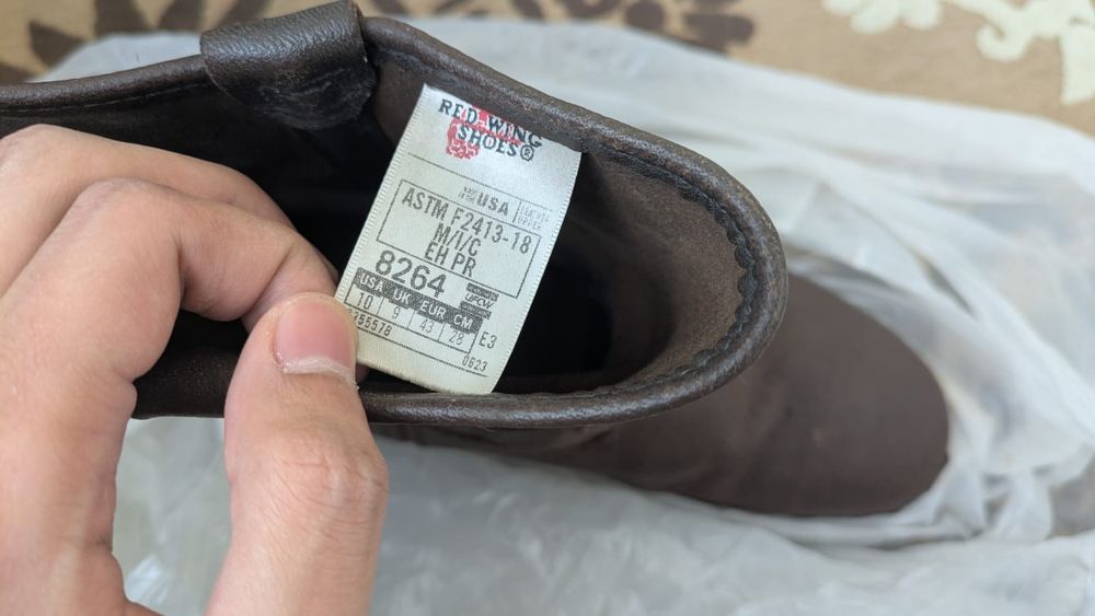 Сапоги Redwings.