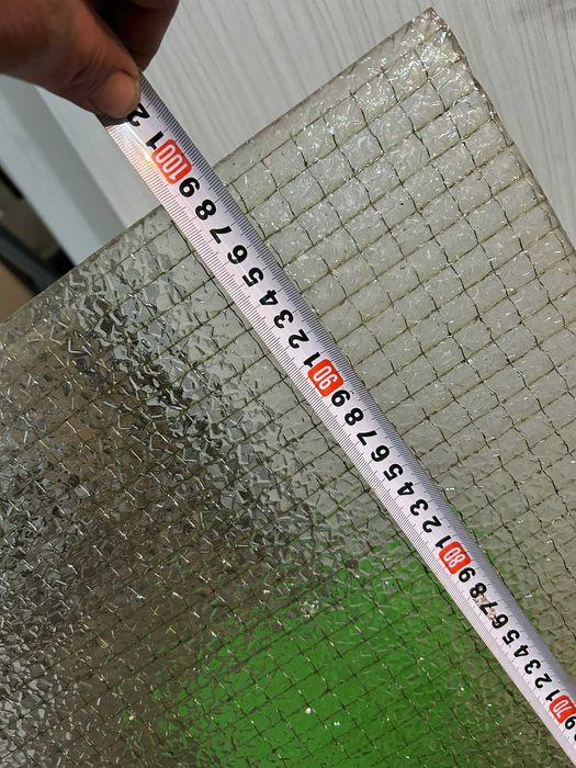 Стъкло армирано.