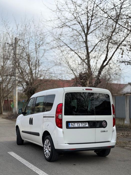 Fiat Doblo   2010