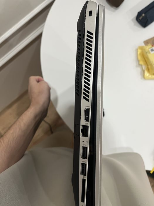 Ноутбуе hp рабочий б/у