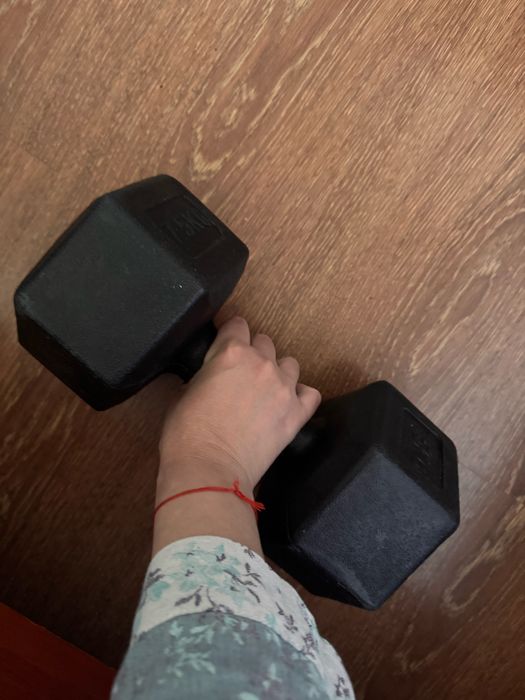 Гантели.              .