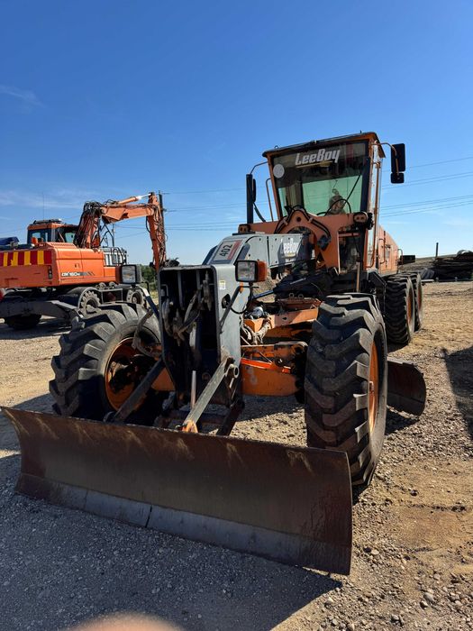 Autogreder Leeboy 2014