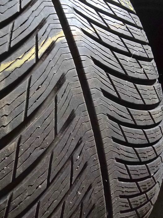 2x  255 55 20 110V Pilot Alpin 5 SUV Iarna