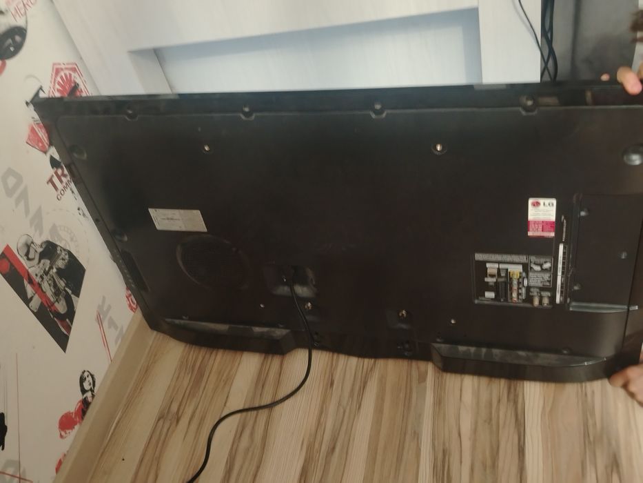 Продам телевизор