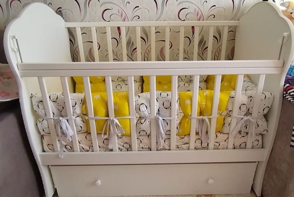 Кровать детская с ящиком