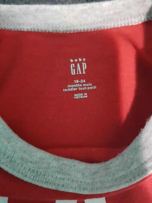 Lot tricou Gap + pantaloni scurti umbro 2 ani