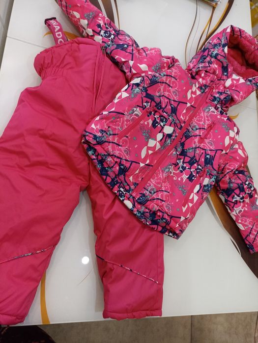 Зимно екипче за ски от две части