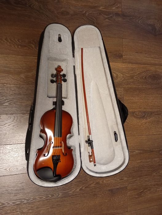 Цигулки  различни  размери