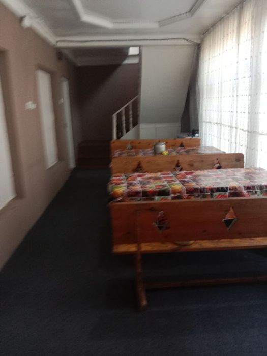 ARENDA KVARTIRA! Ofisiant og'il bollarga