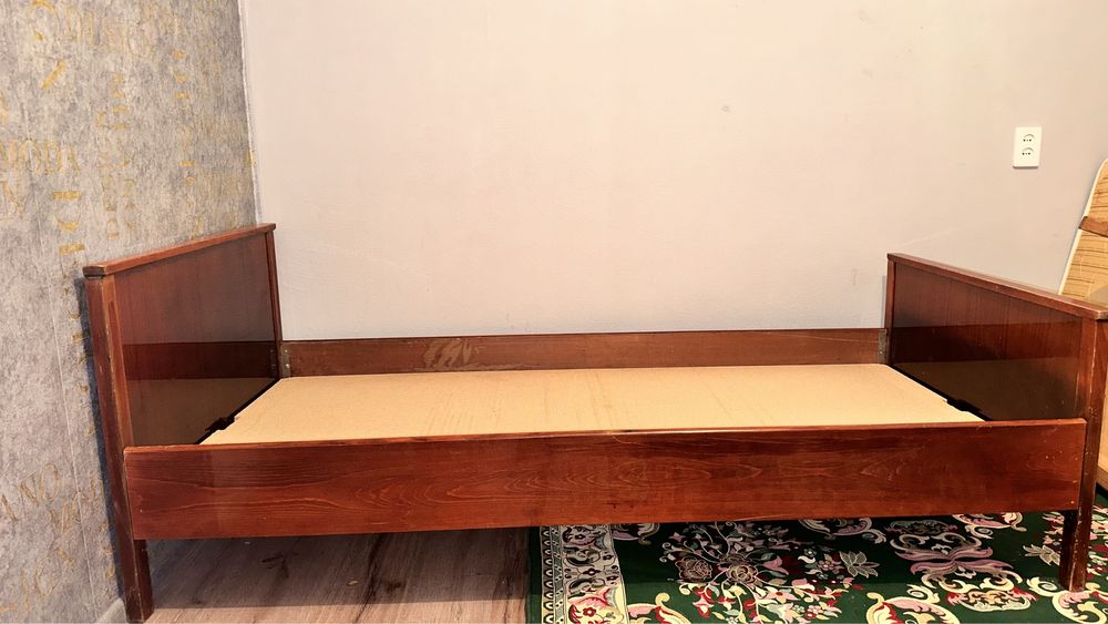 Кровать советская крепкая
