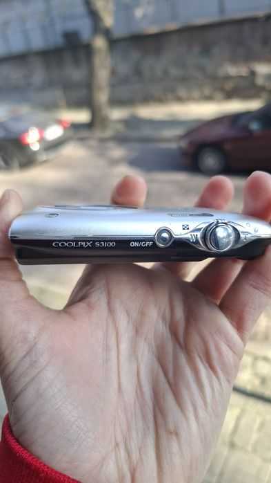 Компактен дигитален фотоапарат Nikon Coolpix S3100