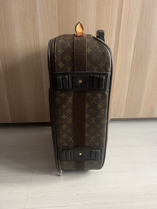 Куфар Louis Vuitton”””