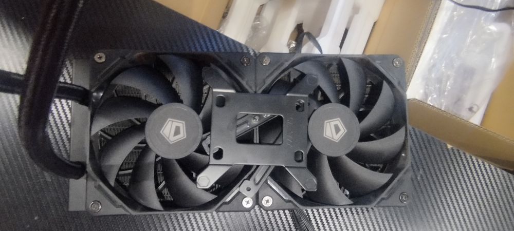 Продам водяной охлаждение id-cooling