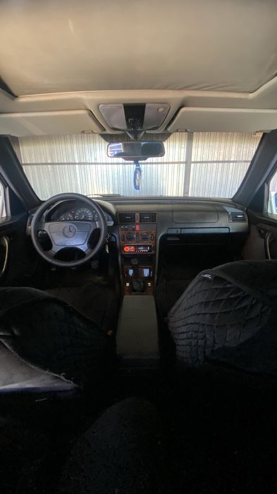Продам мерс с 180