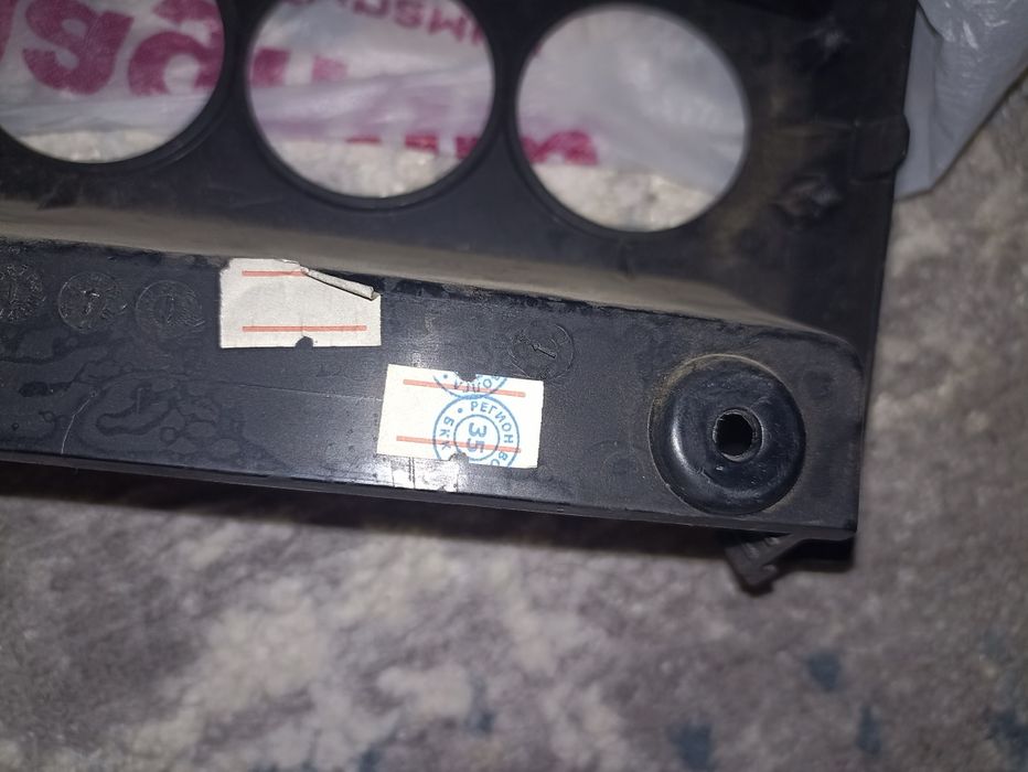 Продам консоль от приоры 2