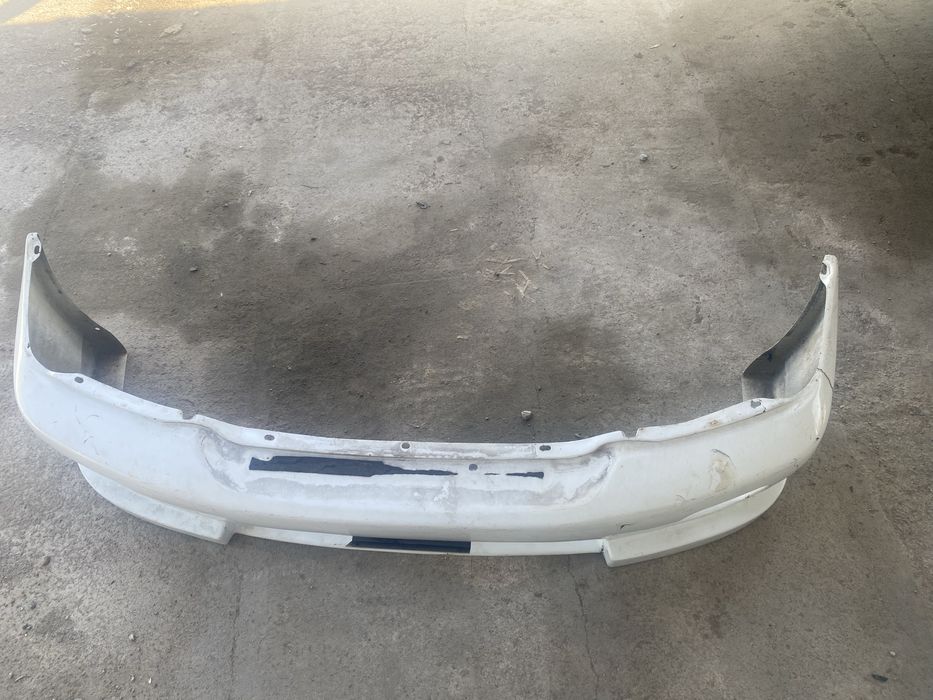 Бампер форестер.       .