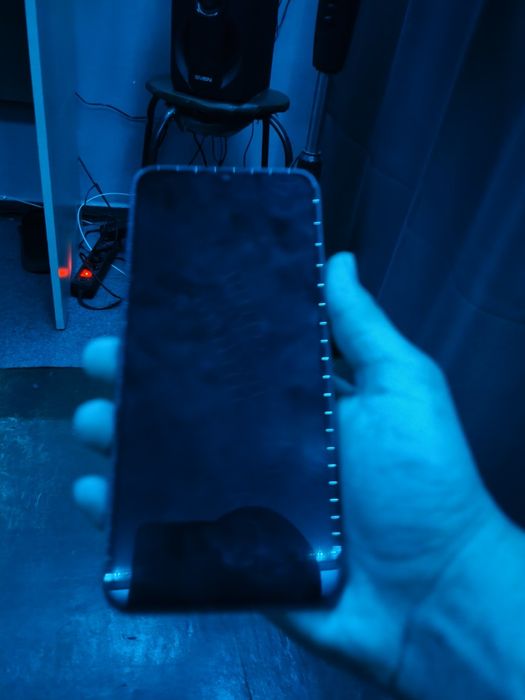 Продам телефон Vivo Y17s