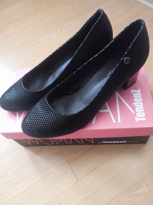 Дамски официални обувки