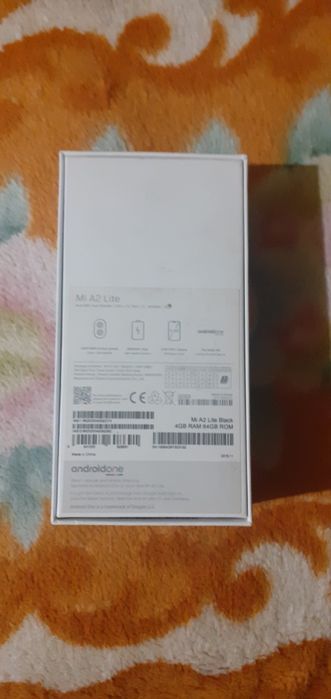Коробка от телефона  MI A2 lite