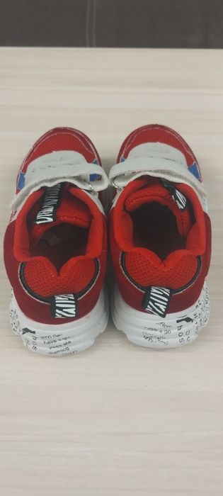 Червени детски маратонки 29 номер