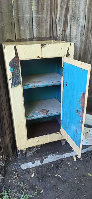 Сейф металлический