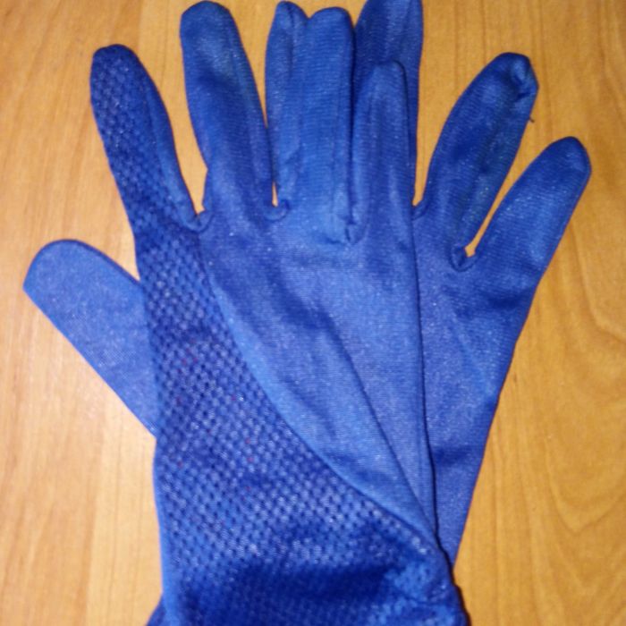 Продам перчатки женские