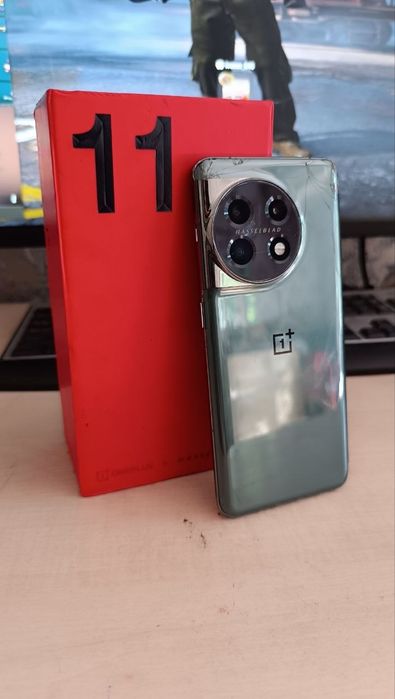 Oneplus 11 5g срочно коробка есть