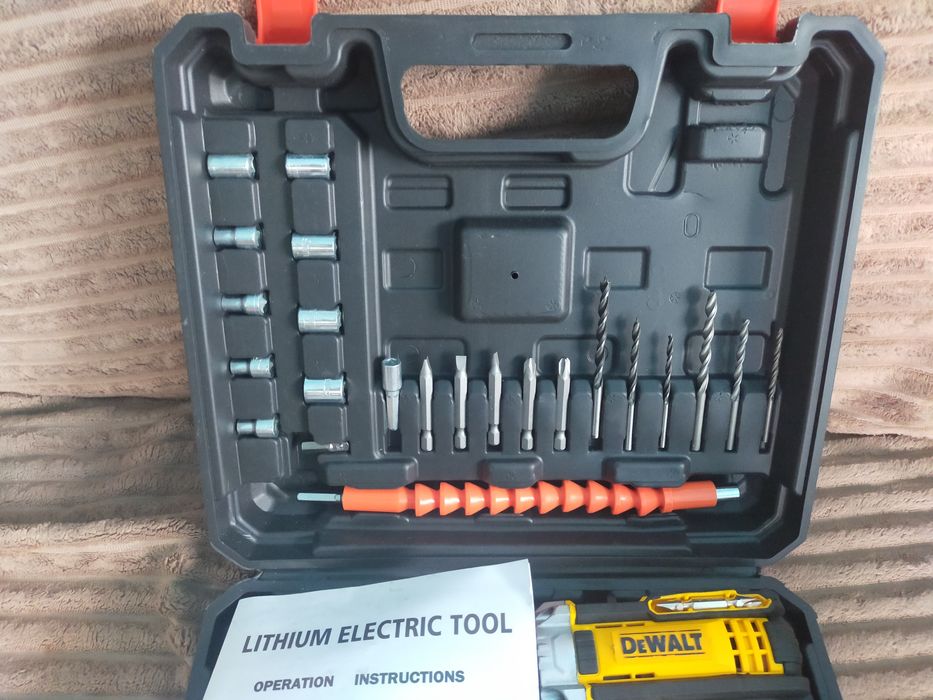 Продам шуруповёрт Dewalt