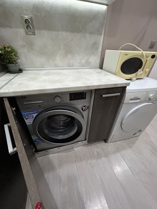 Дава се под наем Тристаен апартамент в Стара Загора, Център - 60 кв.м за 383.52 € - Снимка #4