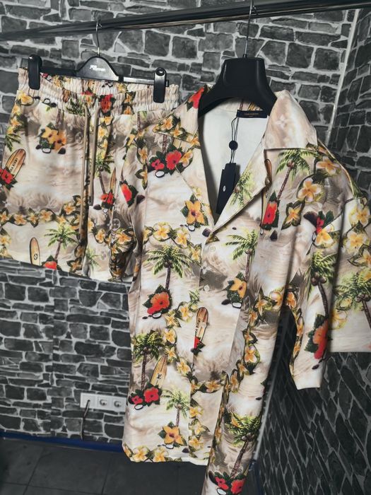 Lois Vieton летен екип