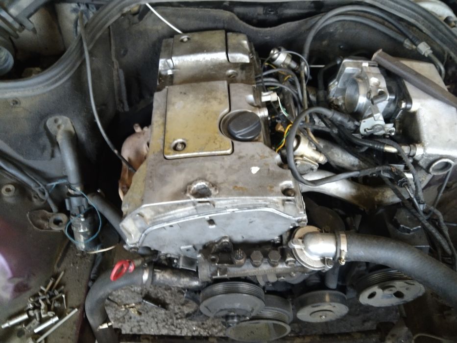 Продам мерс,111запчасти есть все