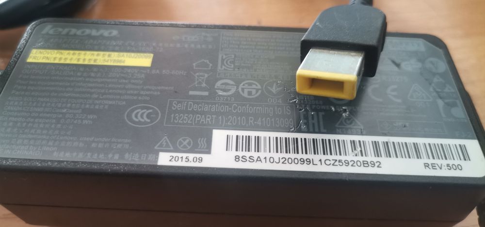 Блок питания на ноутбук