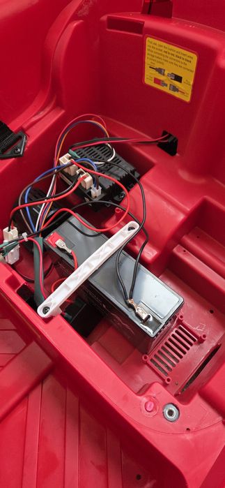 Акумулаторна кола с родителски контрол 6V AUDI TT ЧЕРВЕН