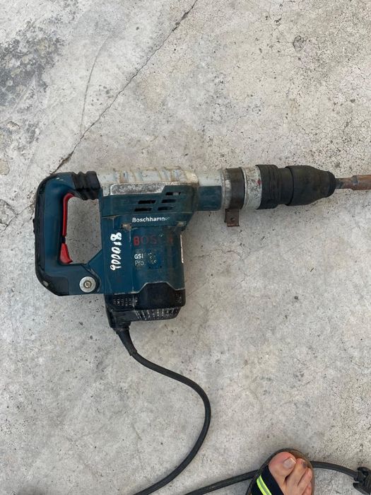 Отбойный молоток BOSCH