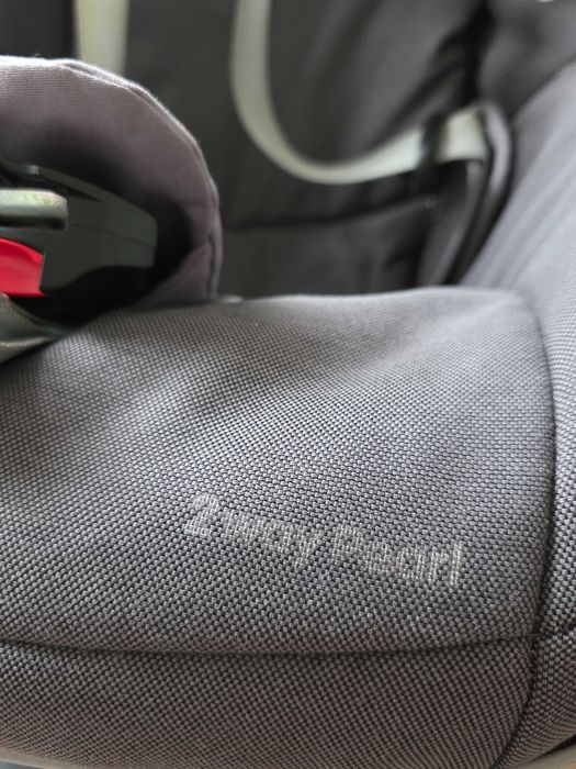 Scaun Maxi Cosi 2waypearl cu Isofix