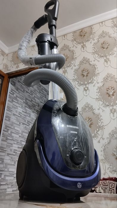 Продаётся пылесос с гарантией