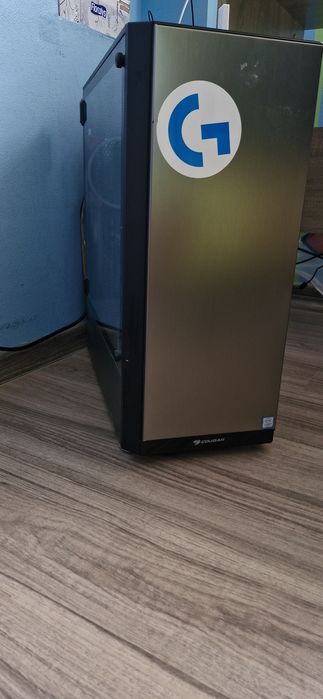 Геймърски компютър + клавиатура и слушалки с . Windows 11 pro