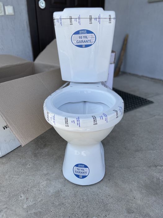 Новый напольный унитаз