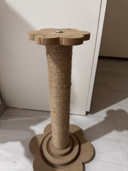 Продам когтеточку новую