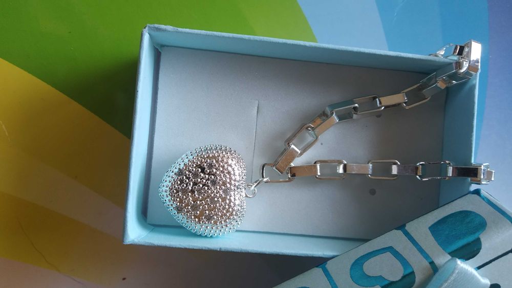 Елегантна, прекрасна сребърна гривна за дама. Различни модели, избор.