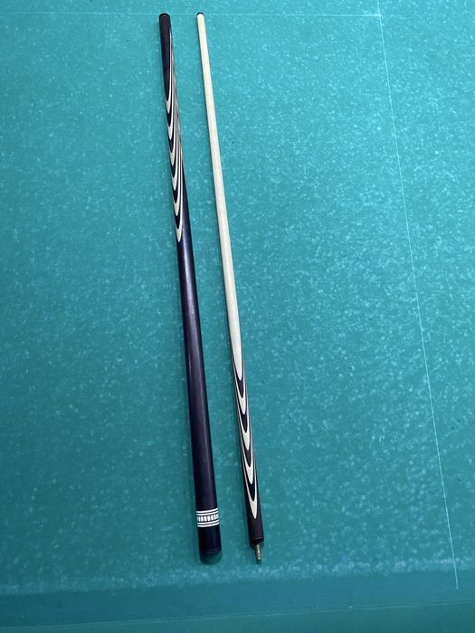 Кий бильярдный.