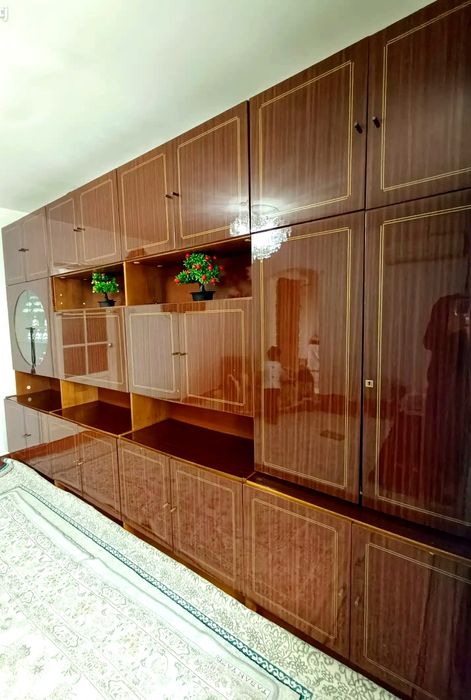 Продам стенку ,антресоль, откидной бар